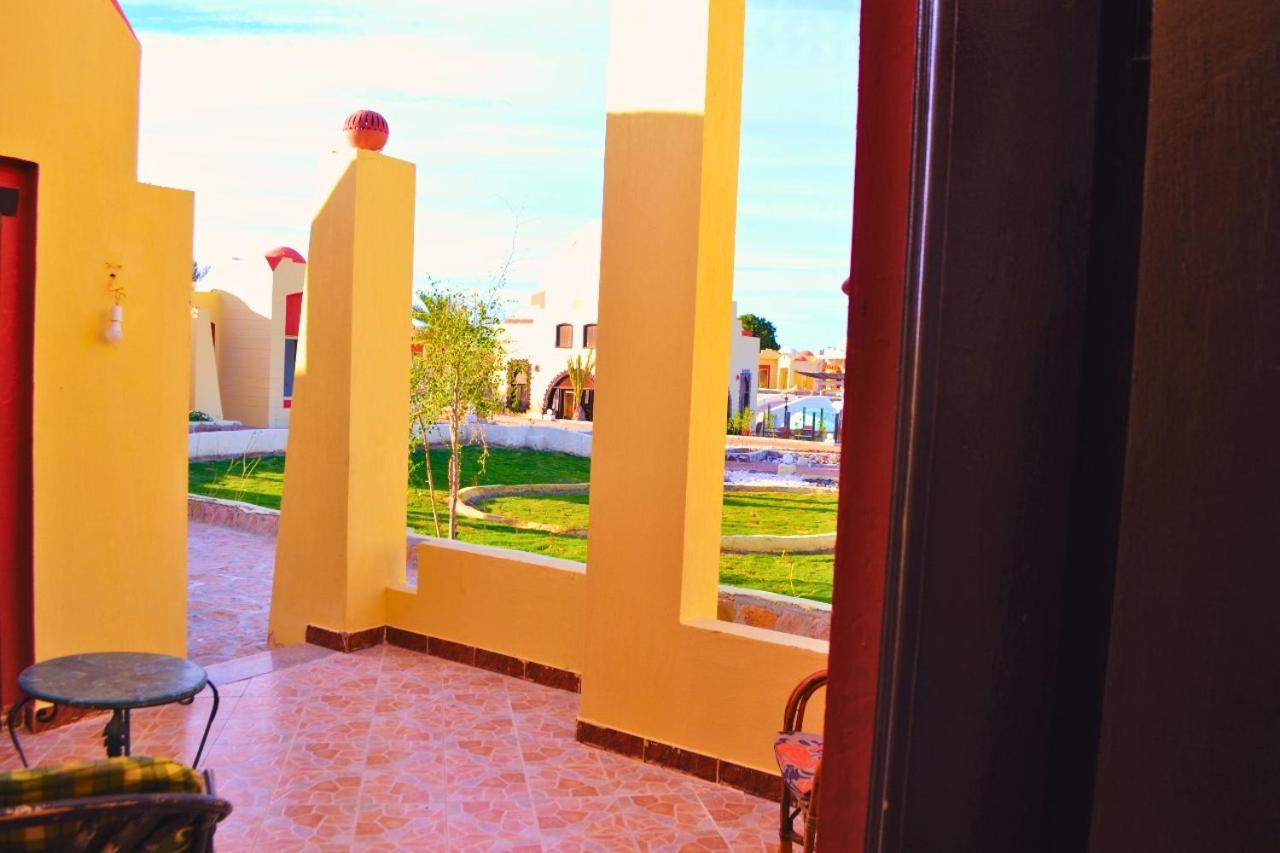 Hostmark Zabargad Beach Resort Abū Ghuşūn Extérieur photo