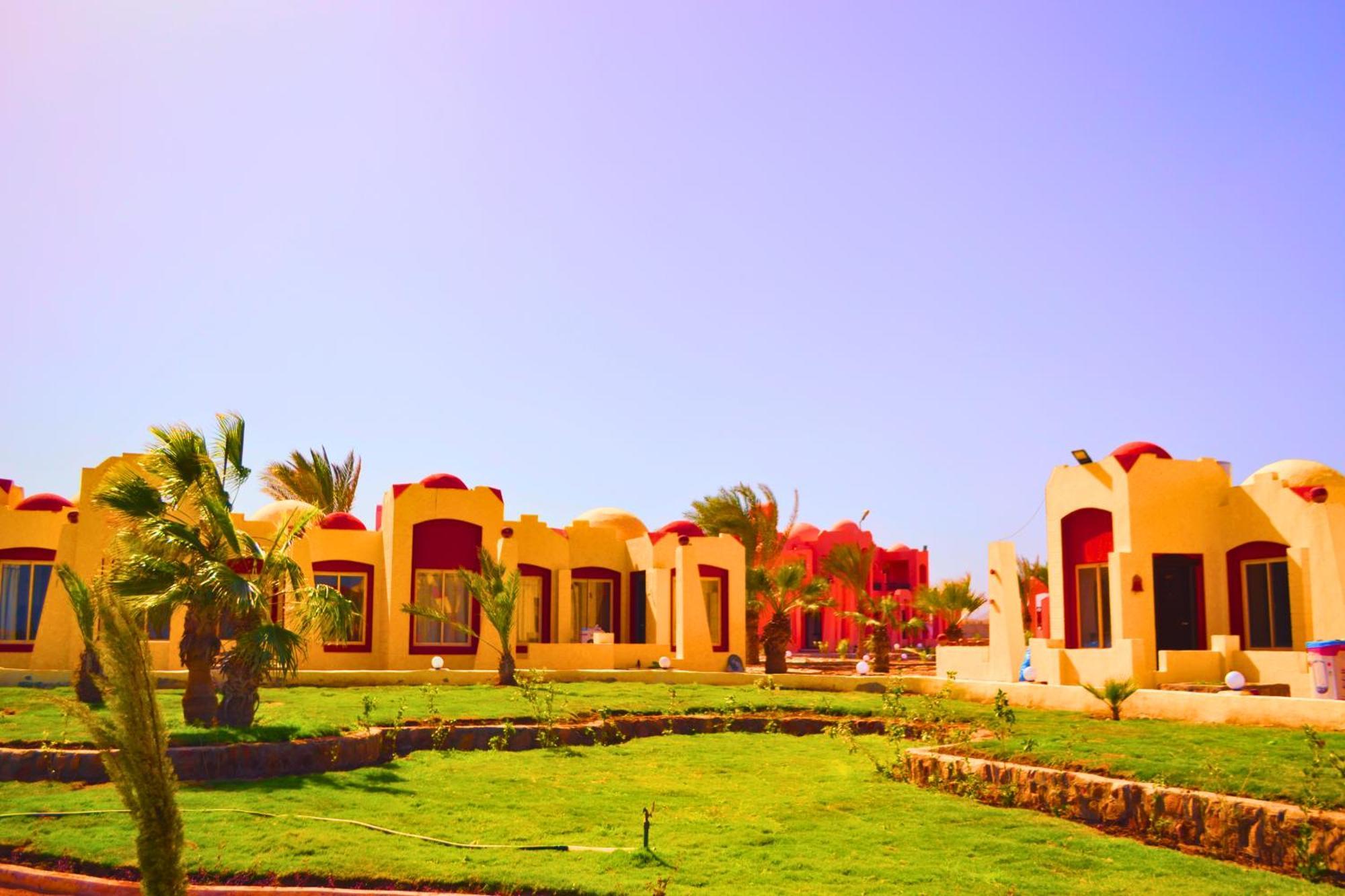 Hostmark Zabargad Beach Resort Abū Ghuşūn Extérieur photo