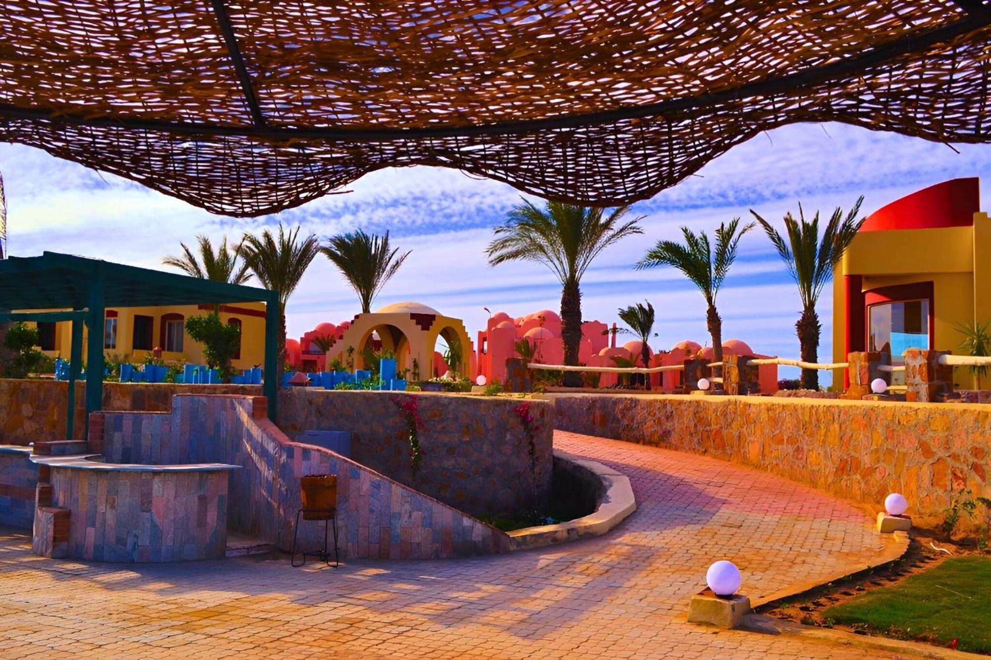 Hostmark Zabargad Beach Resort Abū Ghuşūn Extérieur photo