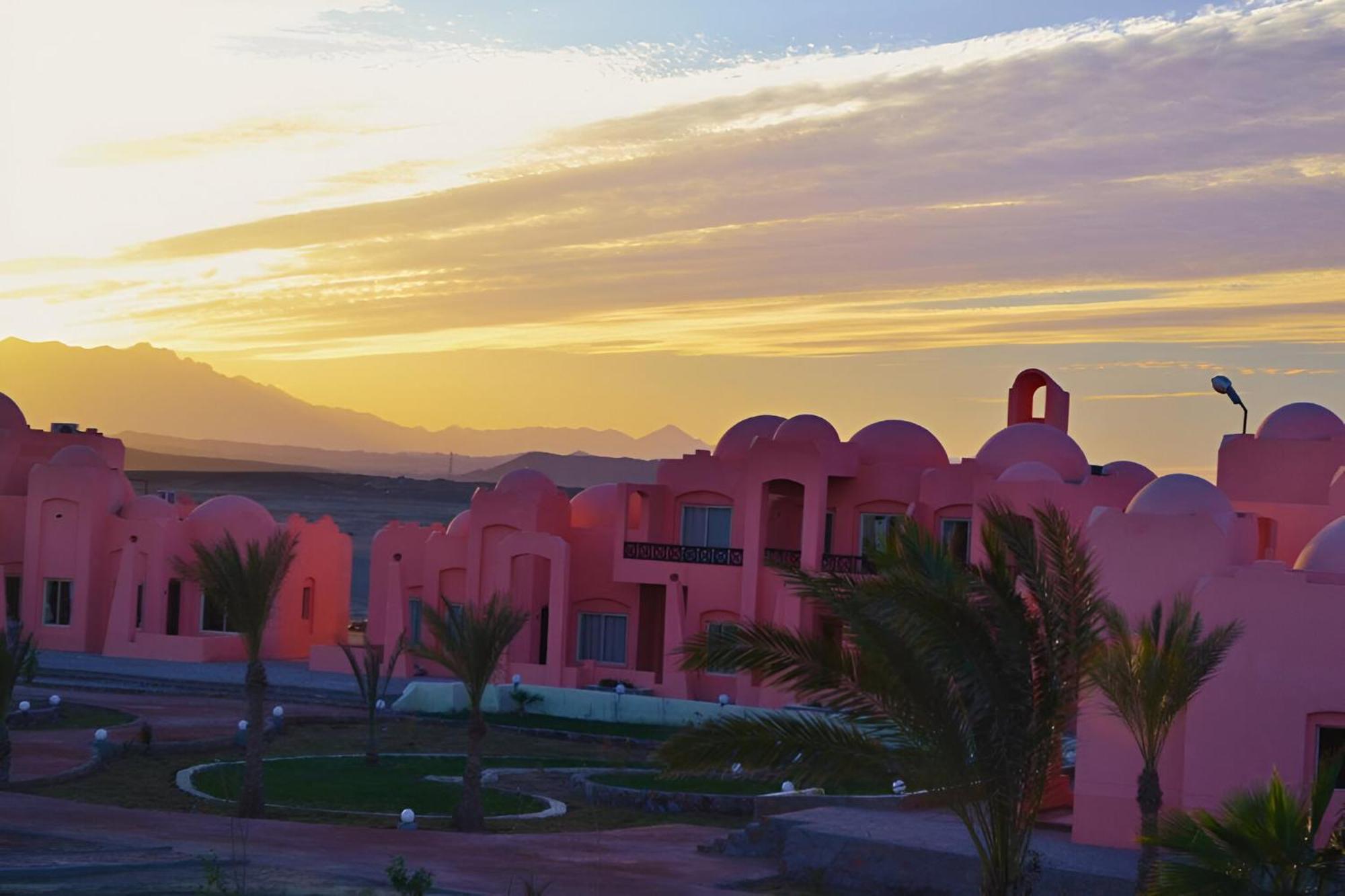 Hostmark Zabargad Beach Resort Abū Ghuşūn Extérieur photo